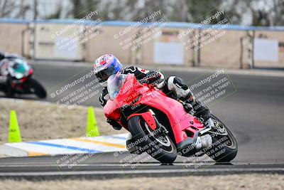 media/Apr-18-2025-TrackDaz (Fri) [[45f5874c44]]/B Group/Session 4 (Turn 6 - Outside)/